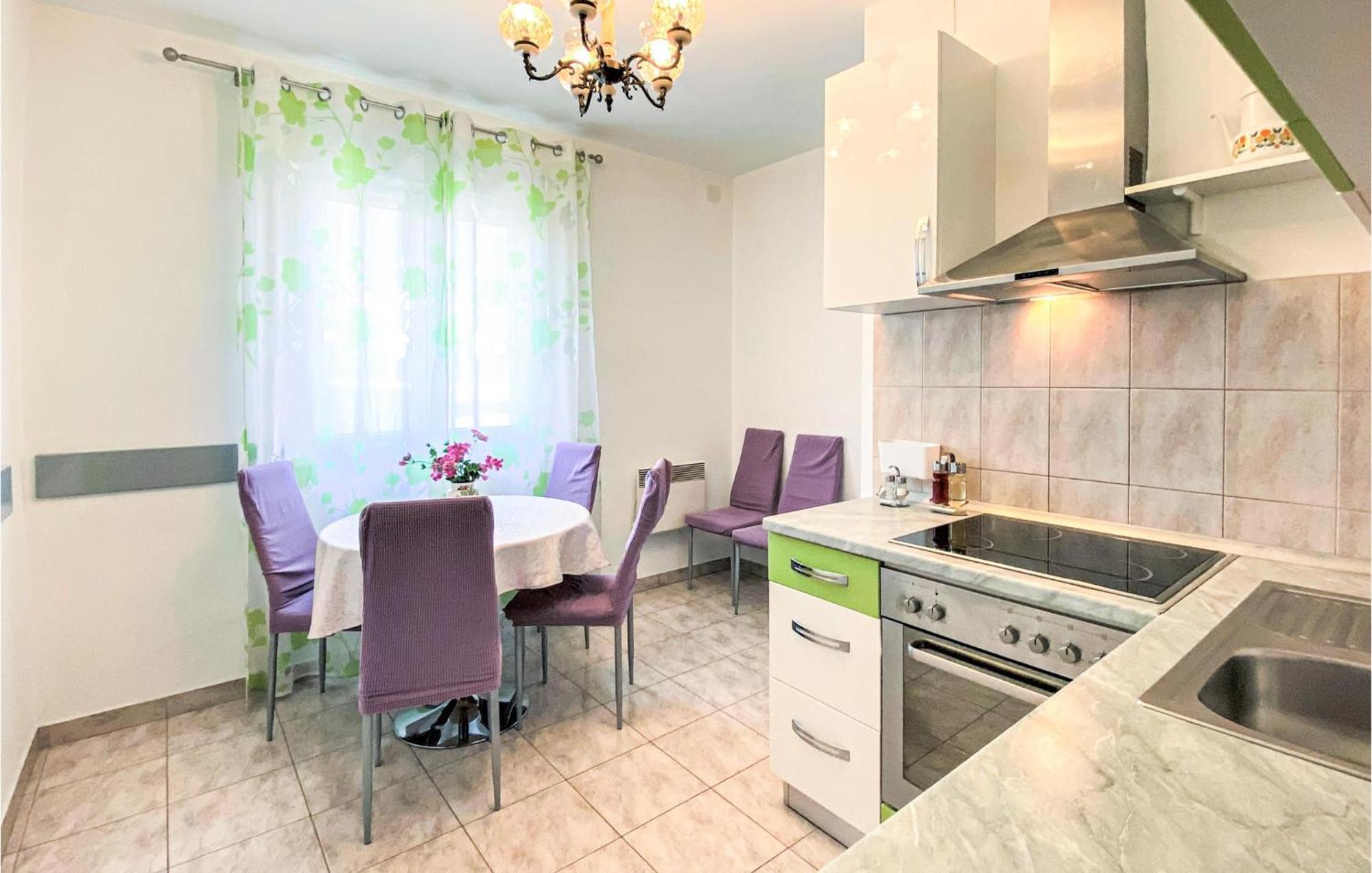 Amazing Apartment In Kastel Sucurac With Kitchen Kastela Exterior photo